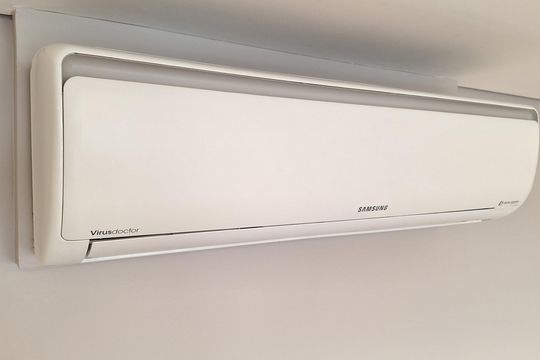 Apartamento com 3 quartos e varanda em Água Branca, ideal para comprar. — Ar condicionado