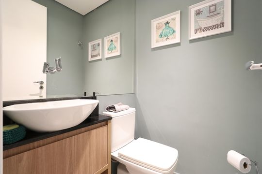 Apartamento com 3 quartos e varanda em Água Branca, ideal para comprar. — Lavabo 