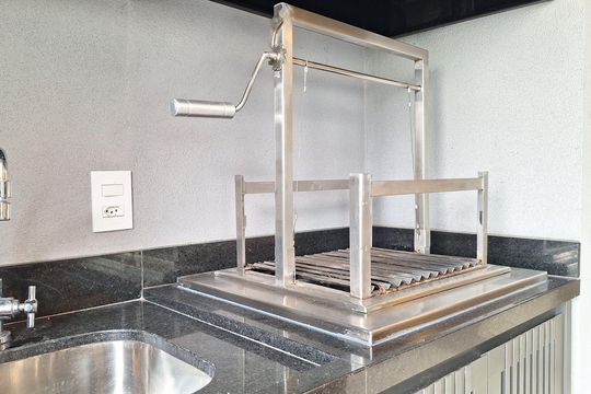 Apartamento com 3 quartos e varanda em Água Branca, ideal para comprar. — Churrasqueira