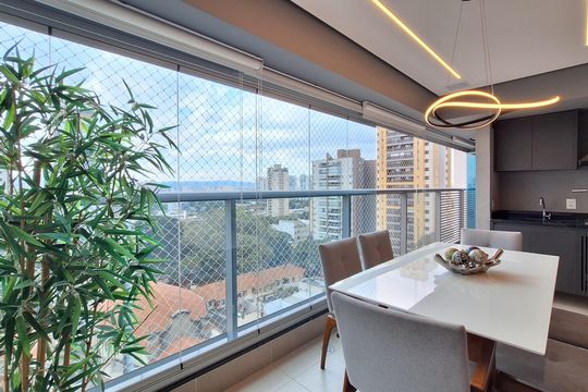 Apartamento com 3 quartos e varanda em Água Branca, ideal para comprar. — Varanda