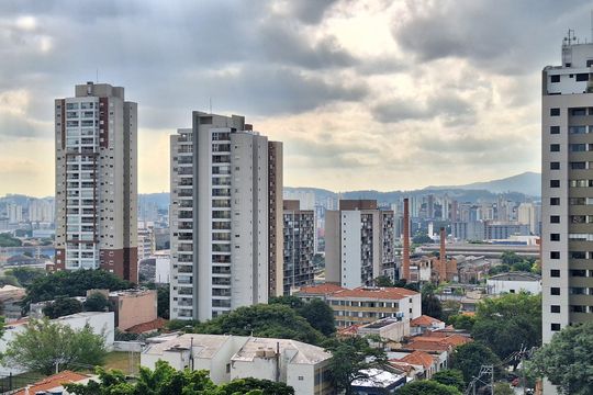 Apartamento com 3 quartos e varanda em Água Branca, ideal para comprar. — Vista