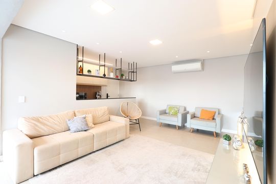 Apartamento com 3 quartos e varanda em Água Branca, ideal para comprar. — Sala 