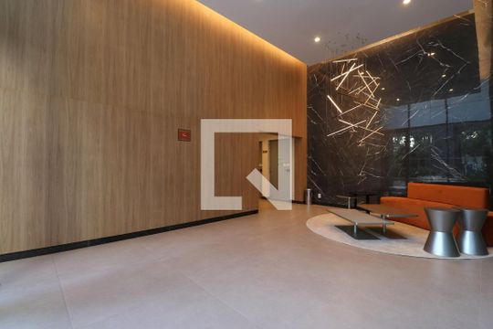 Apartamento com 3 quartos e varanda em Água Branca, ideal para comprar. — Área comum
