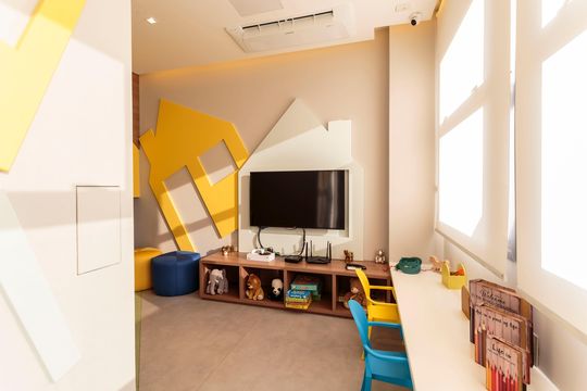 Venda de apartamento com 2 suítes, piscina no condomínio e garden. — Brinquedoteca