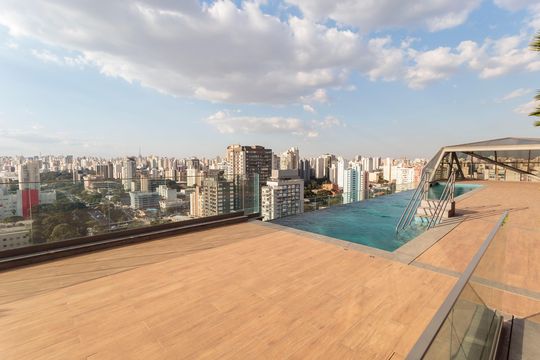 Venda de apartamento com 2 suítes, piscina no condomínio e garden. — Área comum - Piscina