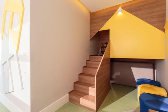 Venda de apartamento com 2 suítes, piscina no condomínio e garden. — Brinquedoteca