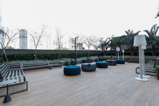 Venda de apartamento com 2 suítes, piscina no condomínio e garden. — Área comum