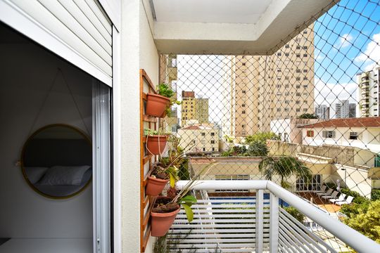 Apartamento em Perdizes com 2 quartos, varanda, closet, piscina e academia. Excelente compra! — varanda suite 2