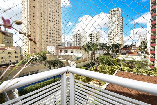 Apartamento em Perdizes com 2 quartos, varanda, closet, piscina e academia. Excelente compra! — varanda suite 2