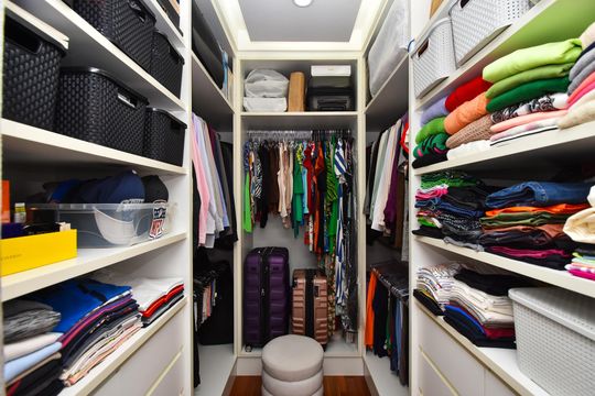 Apartamento em Perdizes com 2 quartos, varanda, closet, piscina e academia. Excelente compra! — closet suite 2