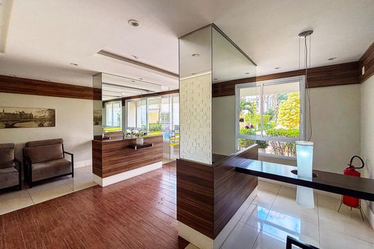 Apartamento em Perdizes com 2 quartos, varanda, closet, piscina e academia. Excelente compra! — hall de entrada