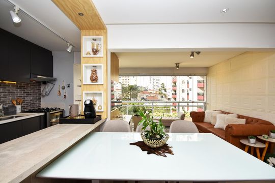 Apartamento em Perdizes com 2 quartos, varanda, closet, piscina e academia. Excelente compra! — sala de jantar