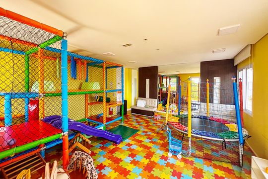 Apartamento em Perdizes com 2 quartos, varanda, closet, piscina e academia. Excelente compra! — briquedoteca