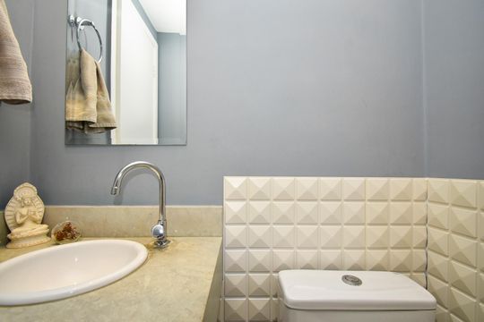 Apartamento em Perdizes com 2 quartos, varanda, closet, piscina e academia. Excelente compra! — lavabo