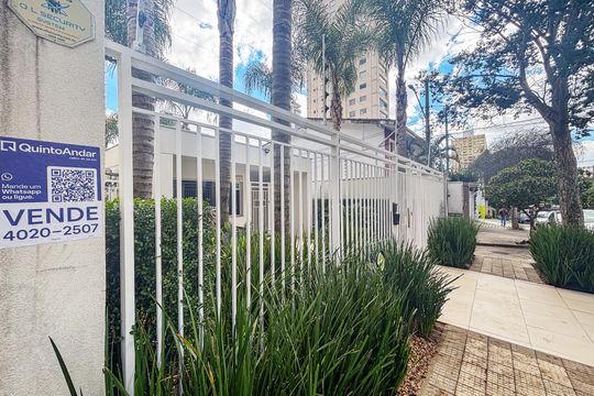Apartamento em Perdizes com 2 quartos, varanda, closet, piscina e academia. Excelente compra! — fachada do predio