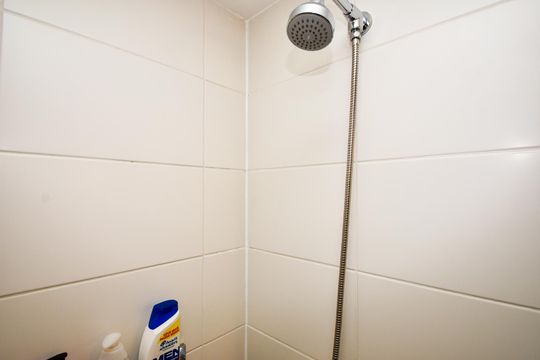 Apartamento em Perdizes com 2 quartos, varanda, closet, piscina e academia. Excelente compra! — banheiro suite 1