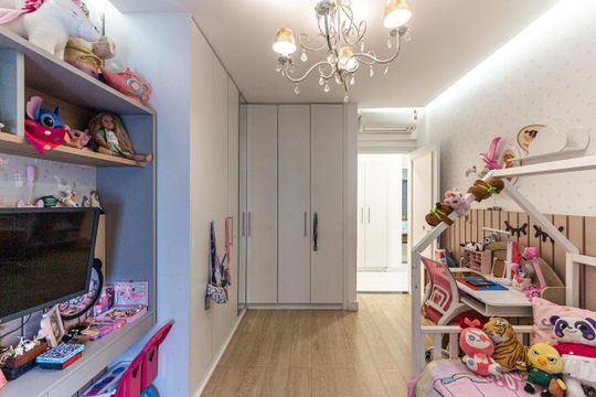 Apartamento mobiliado, 3 quartos, disponível para comprar. — Quarto 3