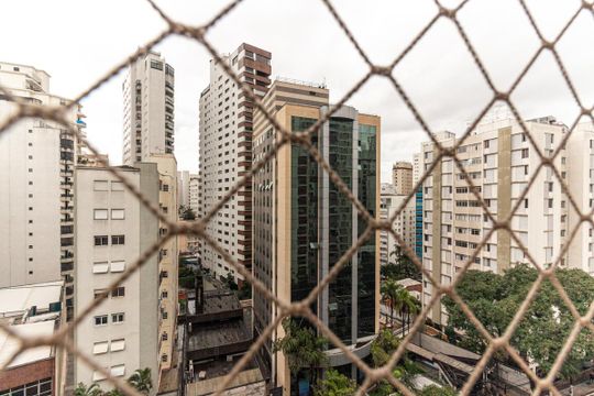 Apartamento mobiliado, 3 quartos, disponível para comprar. — Vista do Quarto 1