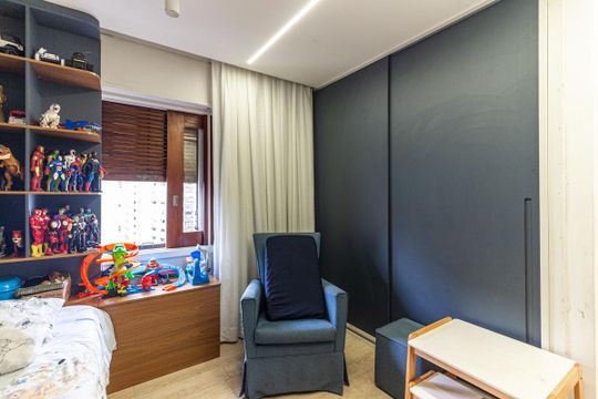 Apartamento mobiliado, 3 quartos, disponível para comprar. — Quarto 2