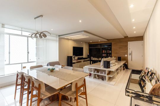 Apartamento mobiliado, 3 quartos, disponível para comprar. — foto 1