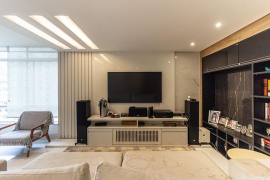 Apartamento mobiliado, 3 quartos, disponível para comprar. — Sala
