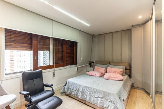 Apartamento mobiliado, 3 quartos, disponível para comprar. — Quarto 1