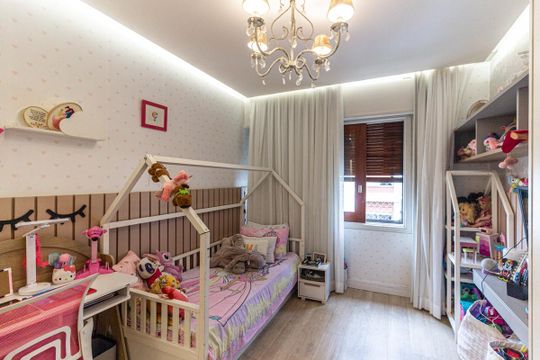 Apartamento mobiliado, 3 quartos, disponível para comprar. — Quarto 3
