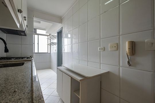 Apartamento com dois quartos e academia no condomínio para comprar. — Cozinha