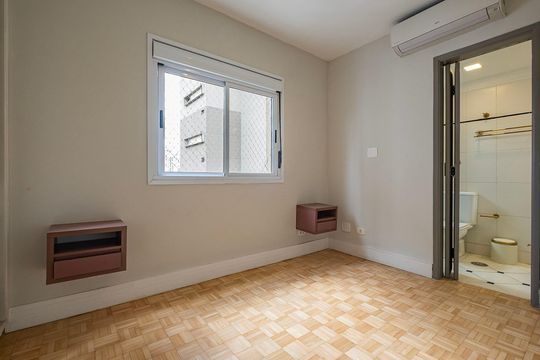 Apartamento com dois quartos e academia no condomínio para comprar. — Suíte