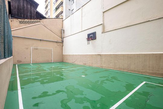 Apartamento com dois quartos e academia no condomínio para comprar. — Quadra