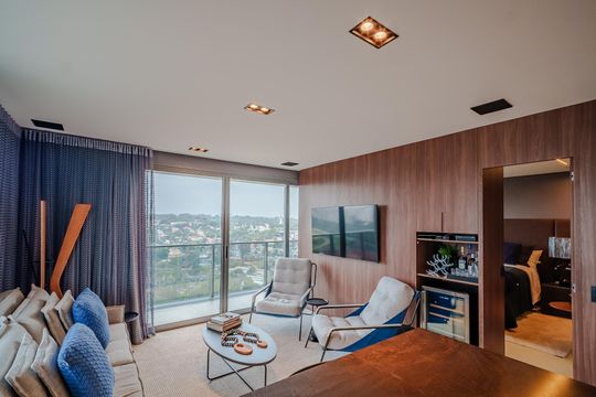 Comprar apartamento mobiliado com 1 quarto e permite animais de estimação. — Sala