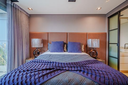 Comprar apartamento mobiliado com 1 quarto e permite animais de estimação. — Suíte