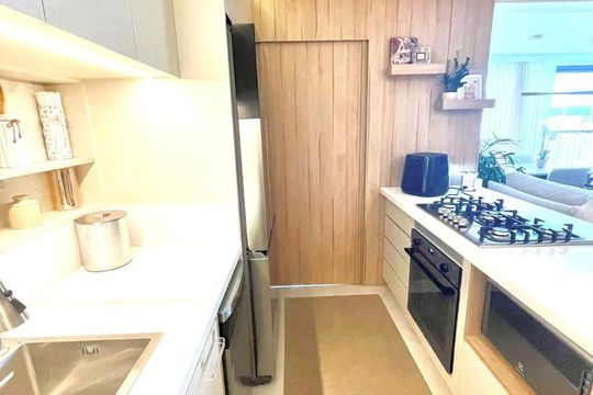 Apartamento mobiliado com 4 quartos e varanda gourmet. Ideal para comprar e aceitar animais. — Foto 07