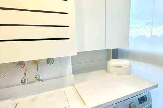 Apartamento mobiliado com 4 quartos e varanda gourmet. Ideal para comprar e aceitar animais. — Foto 31