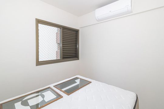 Comprar apartamento mobiliado na Vila Olímpia, 3 quartos, 1 suíte. — Quarto 3