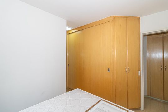 Comprar apartamento mobiliado na Vila Olímpia, 3 quartos, 1 suíte. — Quarto Suíte