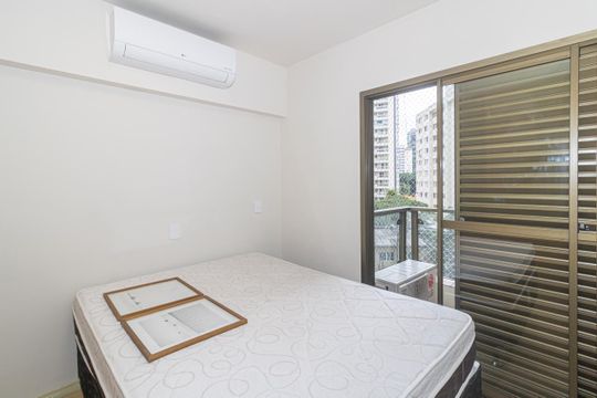 Comprar apartamento mobiliado na Vila Olímpia, 3 quartos, 1 suíte. — Quarto Suíte