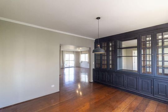 Venda de apartamento em Campo Belo com 4 suítes e varanda. — Sala 3