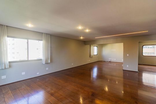 Venda de apartamento em Campo Belo com 4 suítes e varanda. — Sala 2