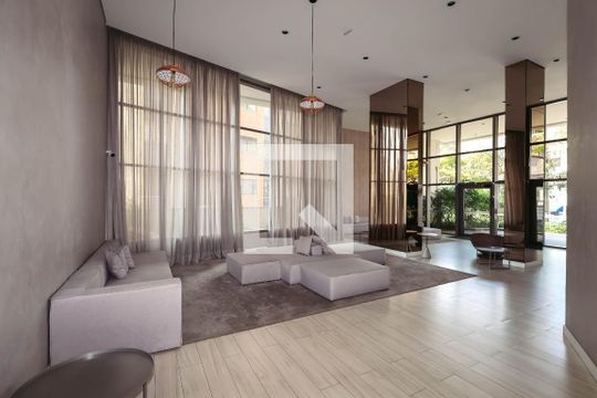 Compra apartamento mobiliado na Vila Mariana com 2 quartos, varanda gourmet e academia. — Área comum