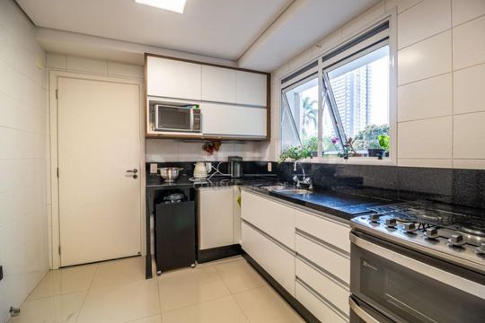 Apartamento à venda, com 274 m², 4 quartos e 4 vagas — foto 33