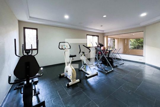 Apartamento à venda, com 405 m², 5 quartos e 4 vagas — Academia