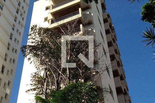 Apartamento à venda, com 405 m², 5 quartos e 4 vagas — Fachada
