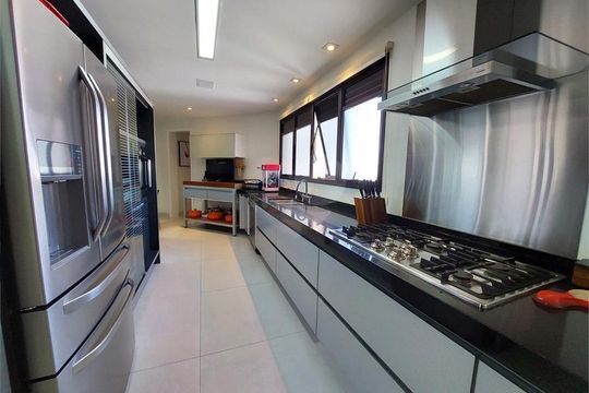 Apartamento mobiliado com 3 suítes, varanda e churrasqueira. Academia no condomínio. Ideal para comprar! — foto 43