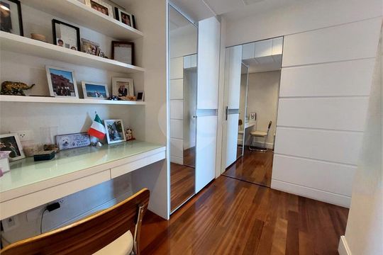 Apartamento mobiliado com 3 suítes, varanda e churrasqueira. Academia no condomínio. Ideal para comprar! — foto 30