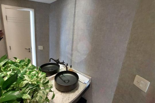 Apartamento mobiliado com 3 suítes, varanda e churrasqueira. Academia no condomínio. Ideal para comprar! — foto 33