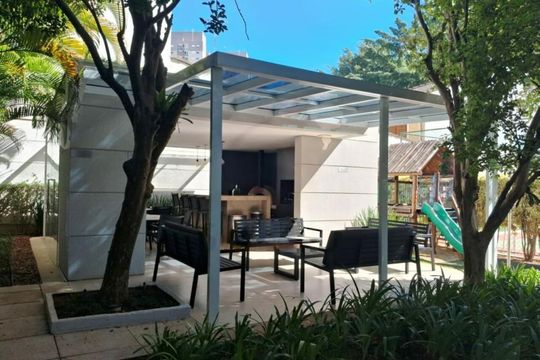 Apartamento mobiliado com 3 quartos, varanda e closet. Ideal para compra e aceita animais. — foto 23
