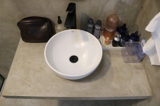 Comprar apartamento na Vila Leopoldina com 2 quartos, piscina e churrasqueira. — Banheiro 2