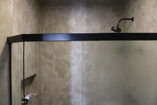 Comprar apartamento na Vila Leopoldina com 2 quartos, piscina e churrasqueira. — Banheiro 2