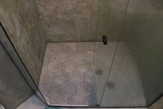 Comprar apartamento na Vila Leopoldina com 2 quartos, piscina e churrasqueira. — Banheiro 2